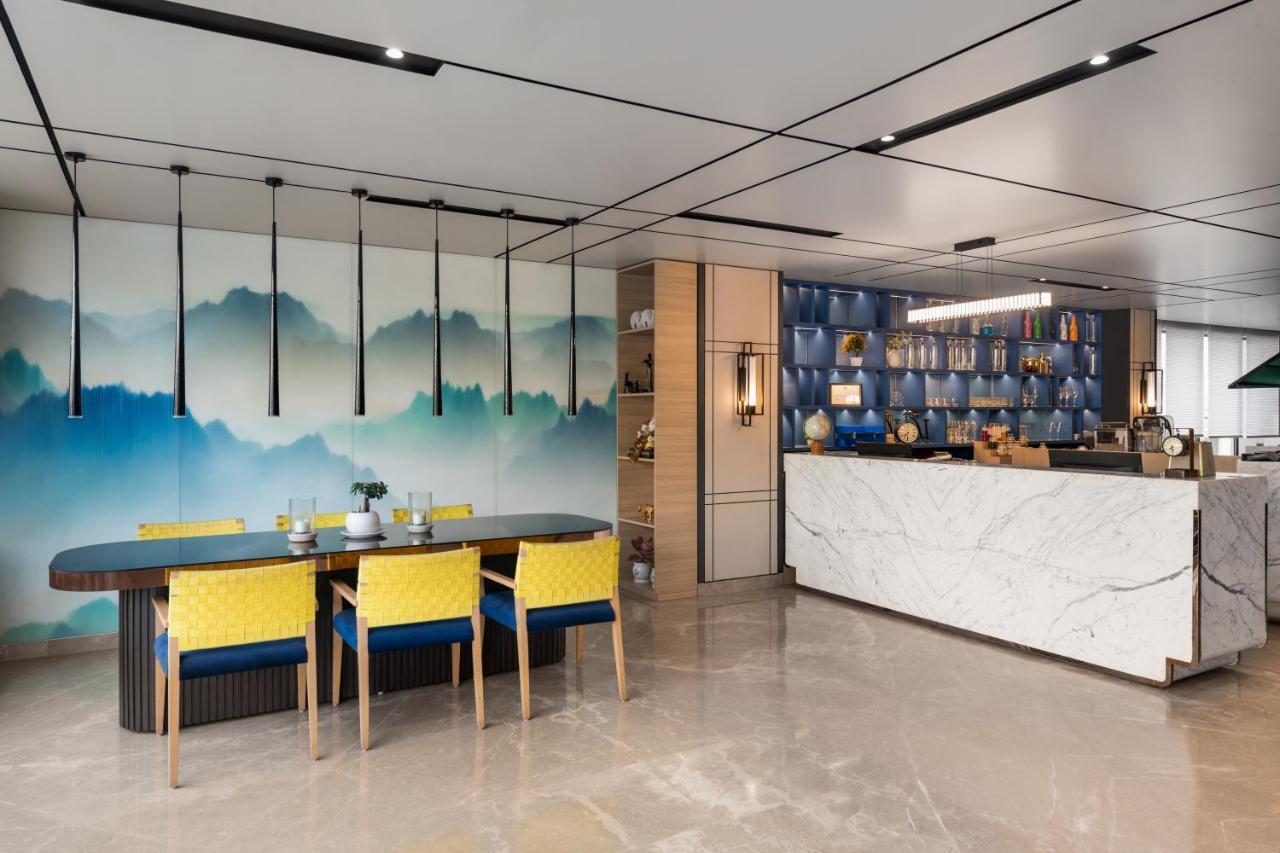 Ramada Encore By Wyndham Siliguri Sevoke Road Εξωτερικό φωτογραφία