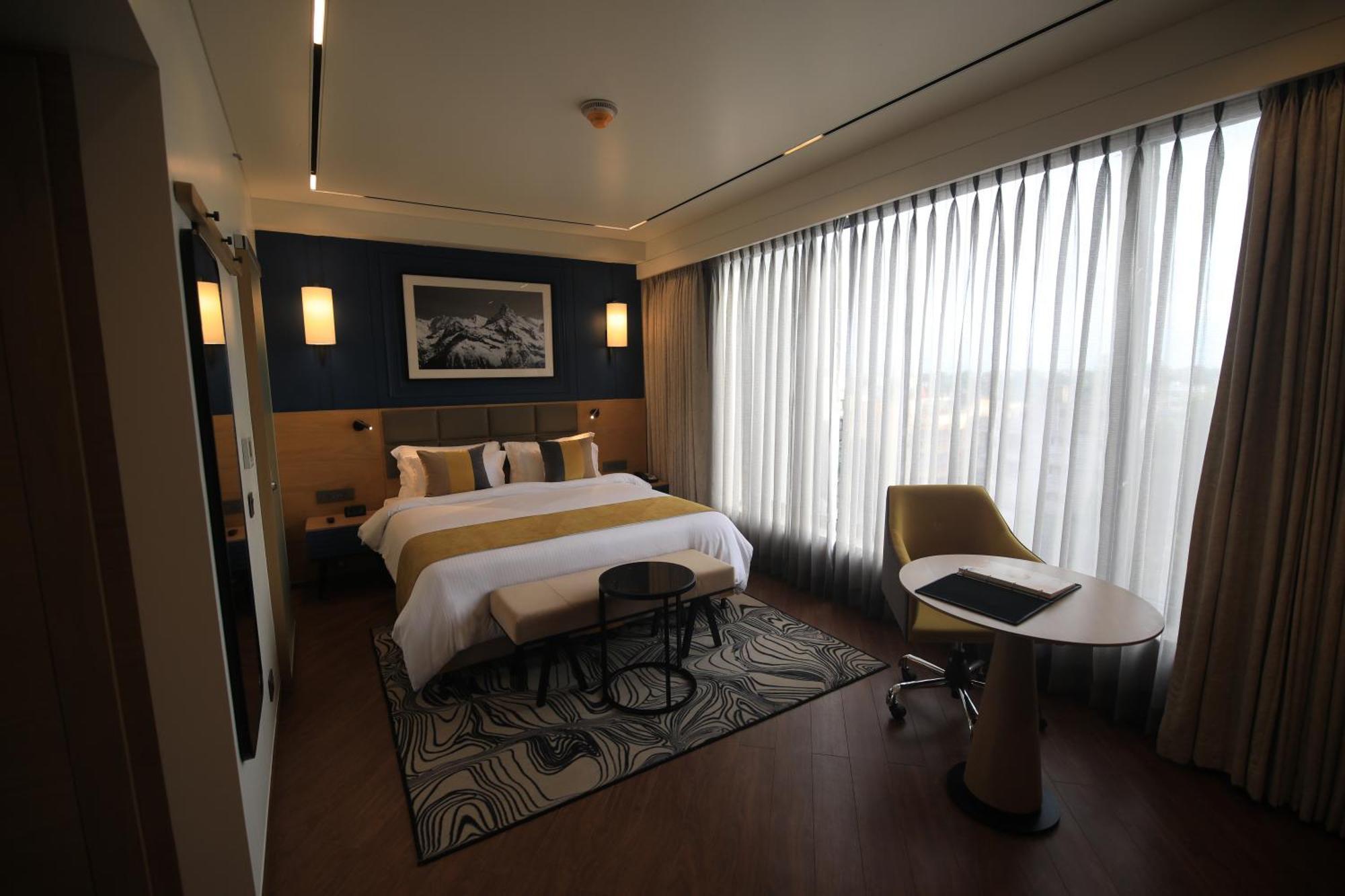 Ramada Encore By Wyndham Siliguri Sevoke Road Εξωτερικό φωτογραφία