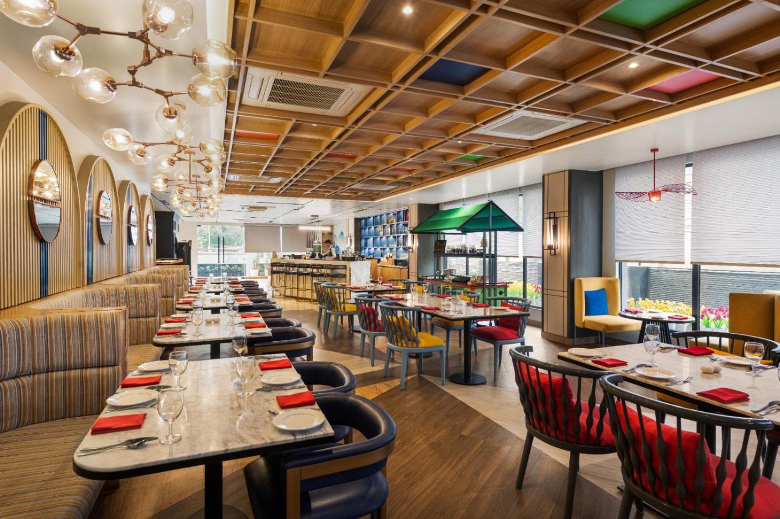 Ramada Encore By Wyndham Siliguri Sevoke Road Εξωτερικό φωτογραφία